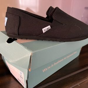 Toms brand new